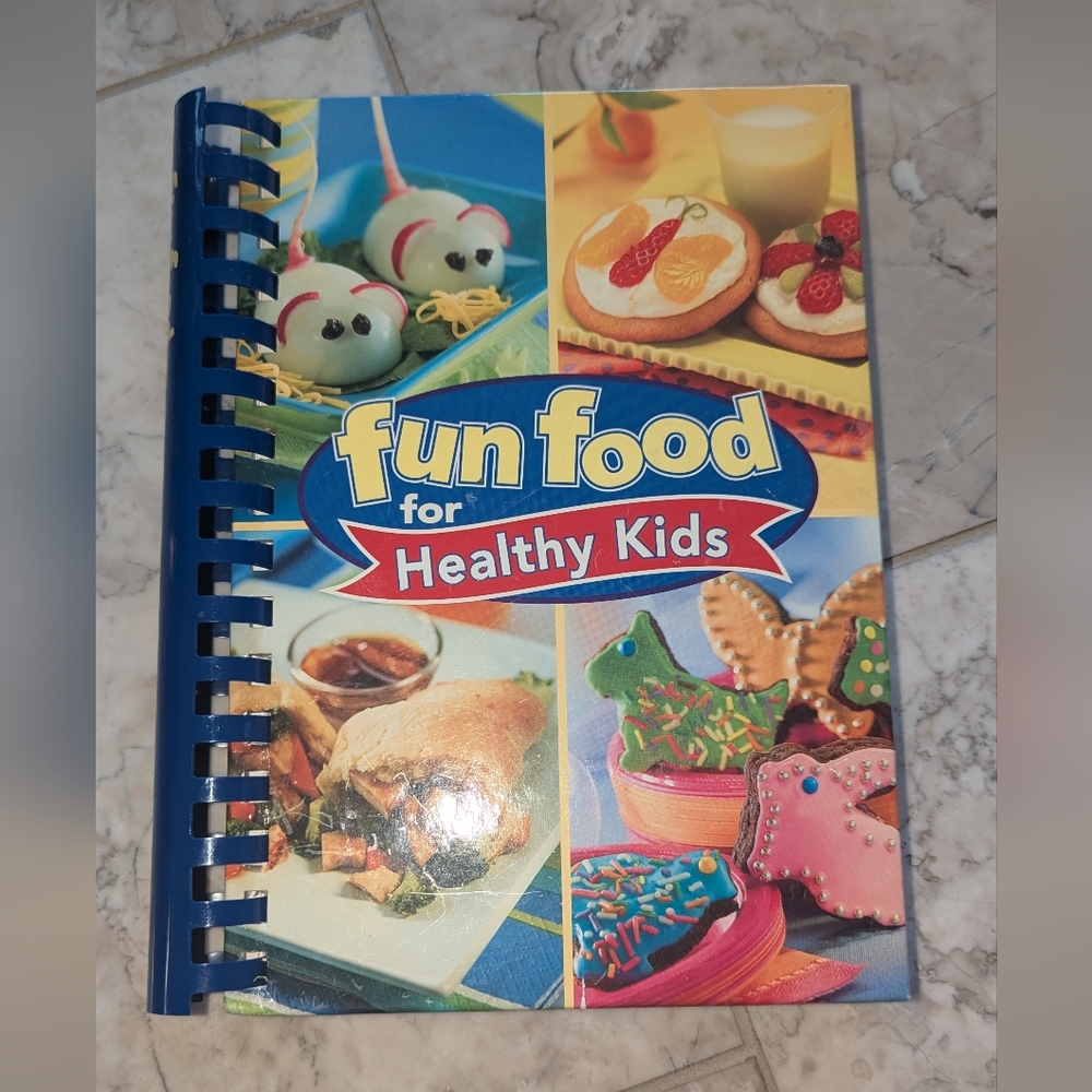 Fun Food for Healthy Kids by Publications International Ltd. Staff (2007)